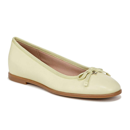 Essential Flat - Pale Lime