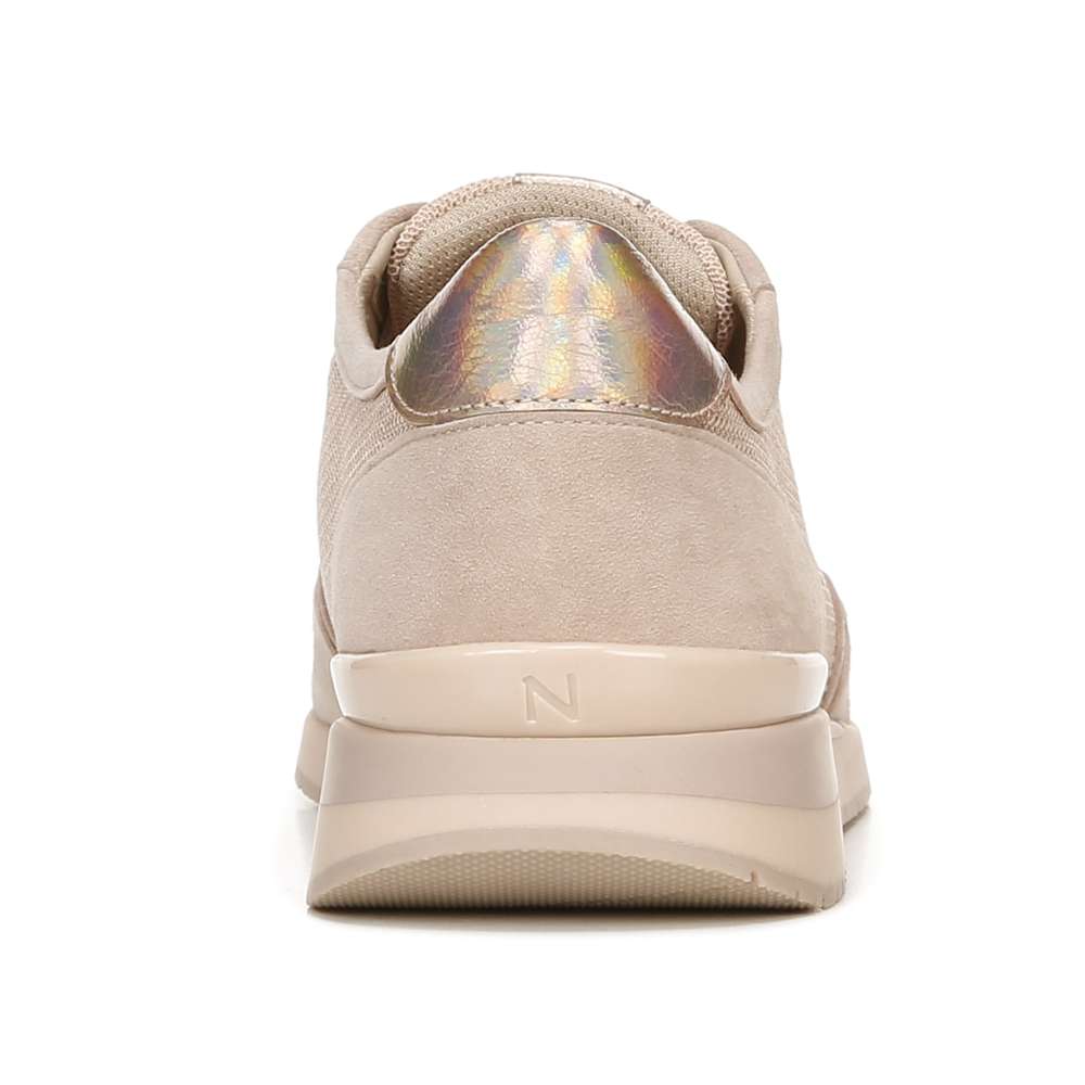 Lotus Casual Sneaker - Cream