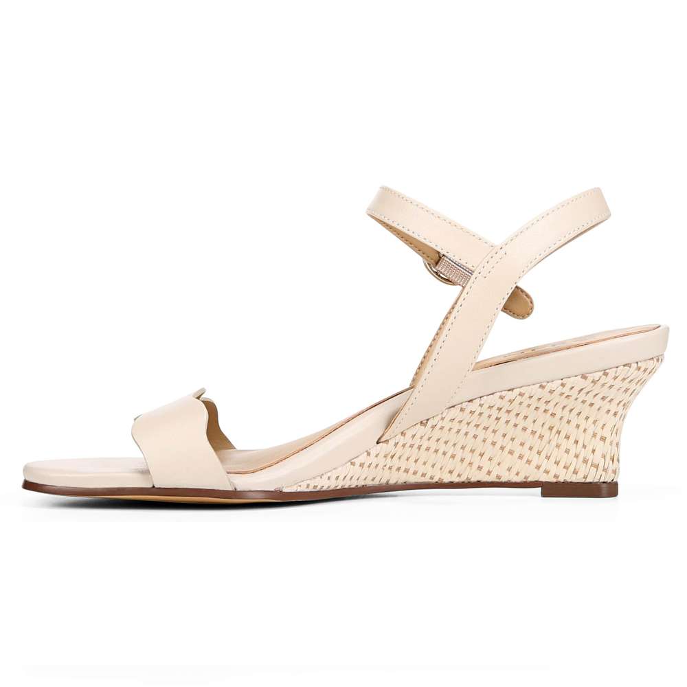 Lacey Wedge - Porcelain