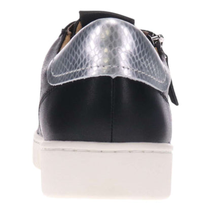 Luna Lace-Up Sneaker - Black