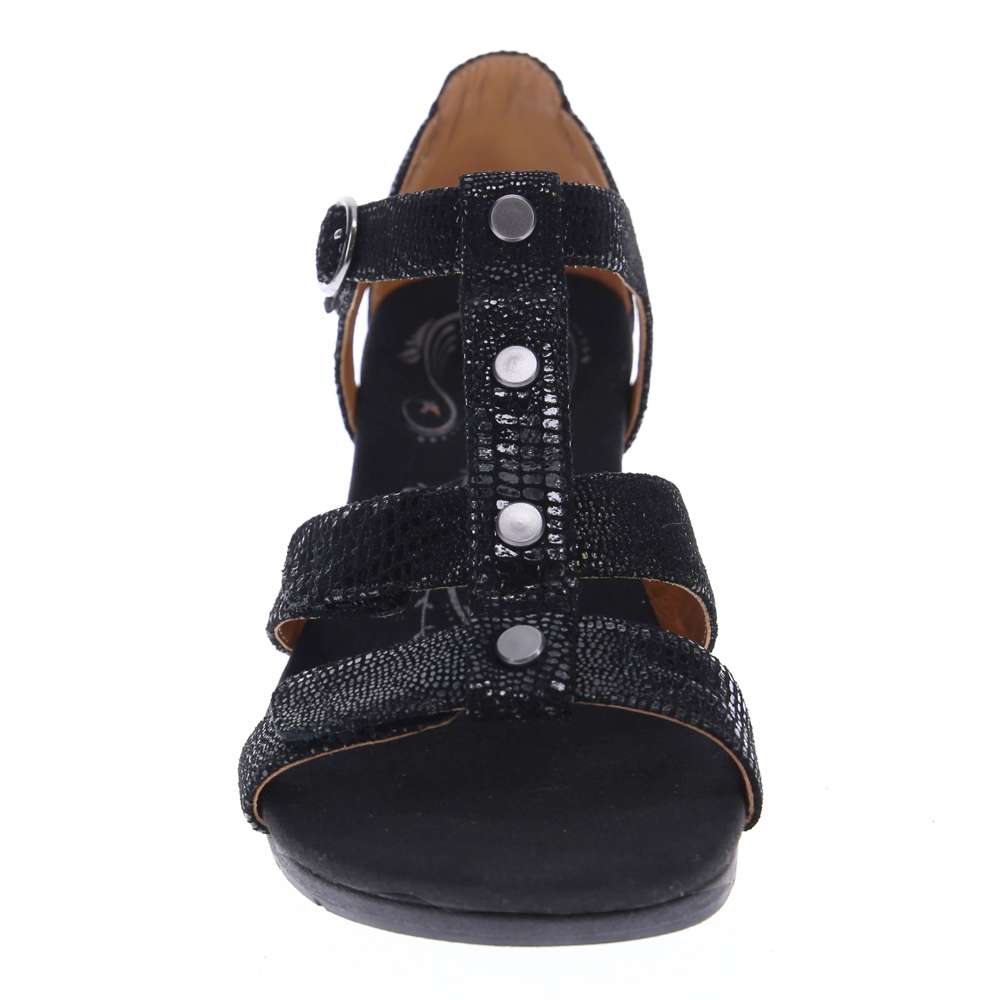 Nassau Wedge - Black Lizard