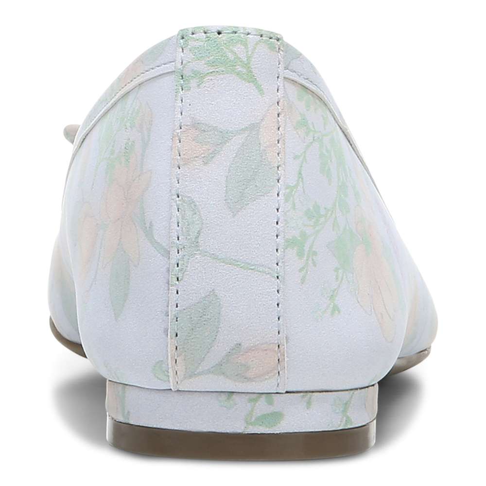 Callisto Floral Flat - Arctic Ice Botanical