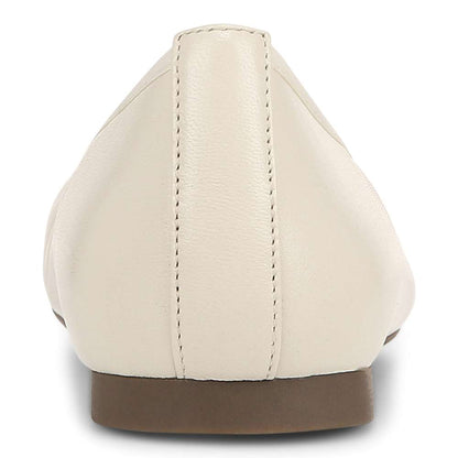 Delanie Flat - Cream